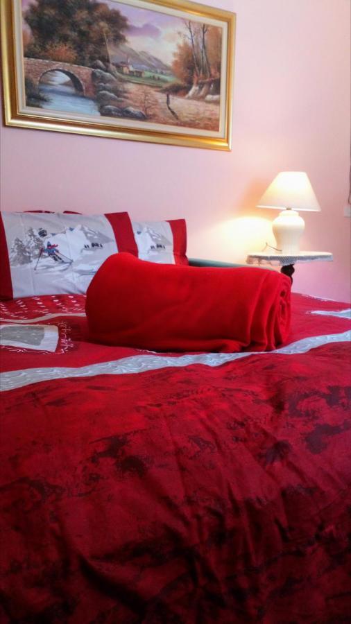 Giomein Sporting Red House 브루일서비니아 외부 사진